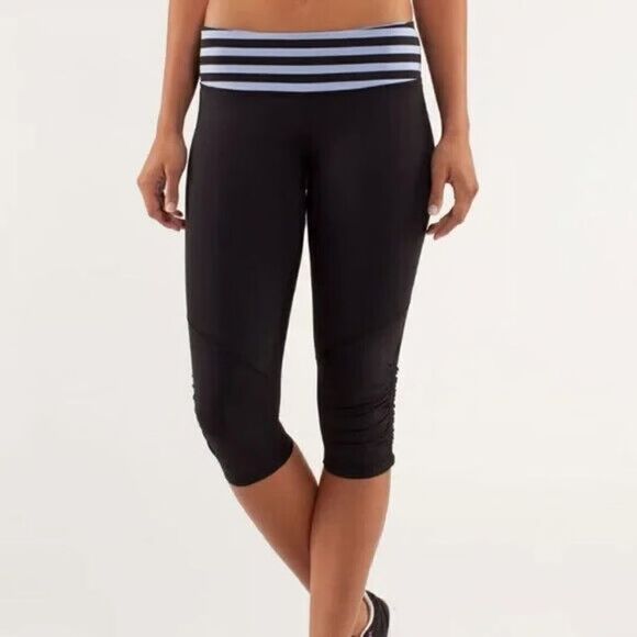 Lululemon Black Cropped Leggings size 6 - Picture 1 of 5